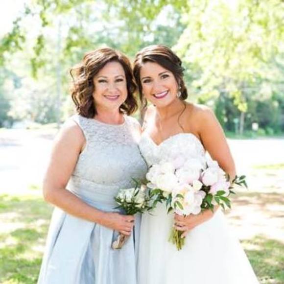 Meet your Posher, Lisa - Picture 1 of 1